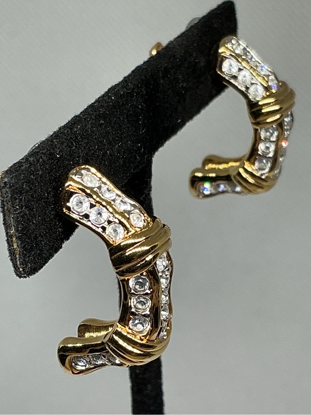 Swarovski Signed Pavé Crystal Ribbed Hoop Earrings Pierced